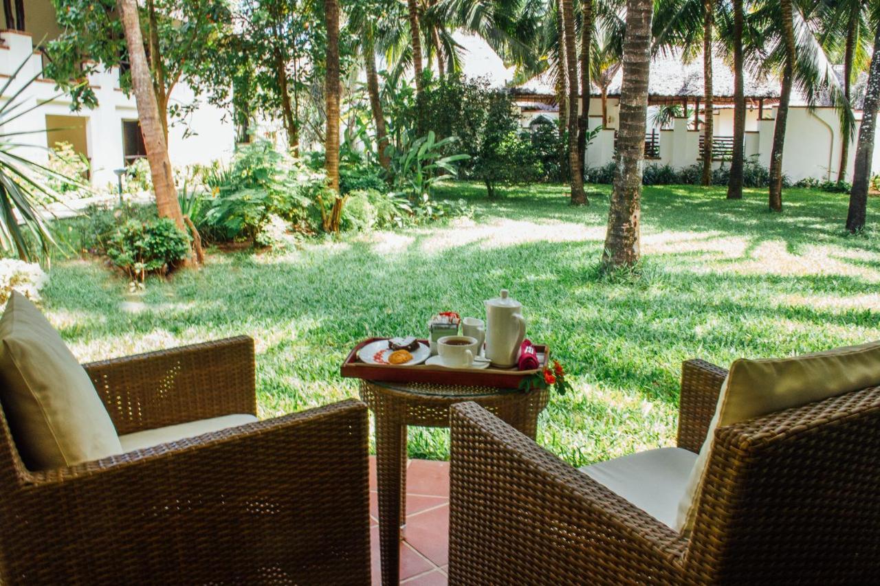 Sea Cliff Resort & Spa Zanzibar Esterno foto