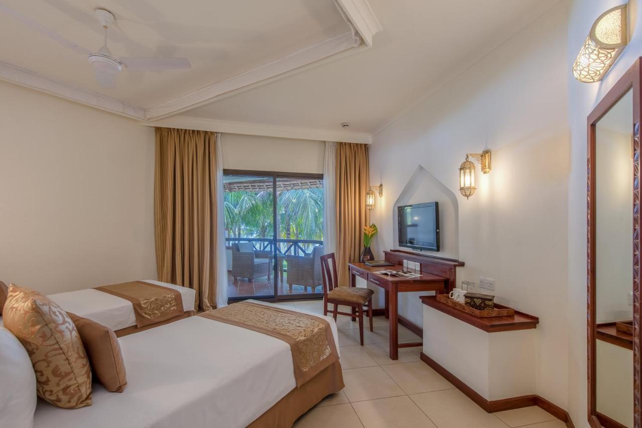 Sea Cliff Resort & Spa Zanzibar Esterno foto