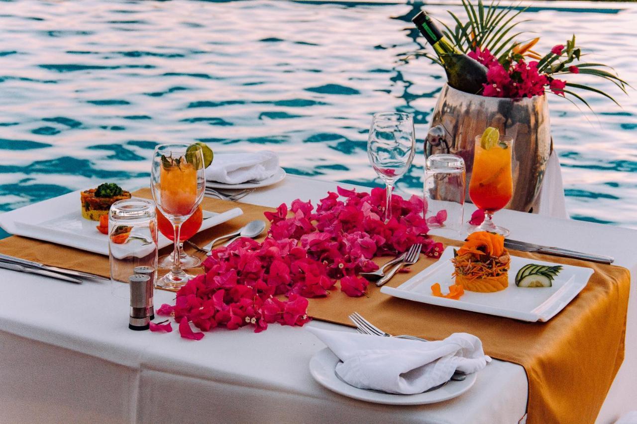 Sea Cliff Resort & Spa Zanzibar Esterno foto
