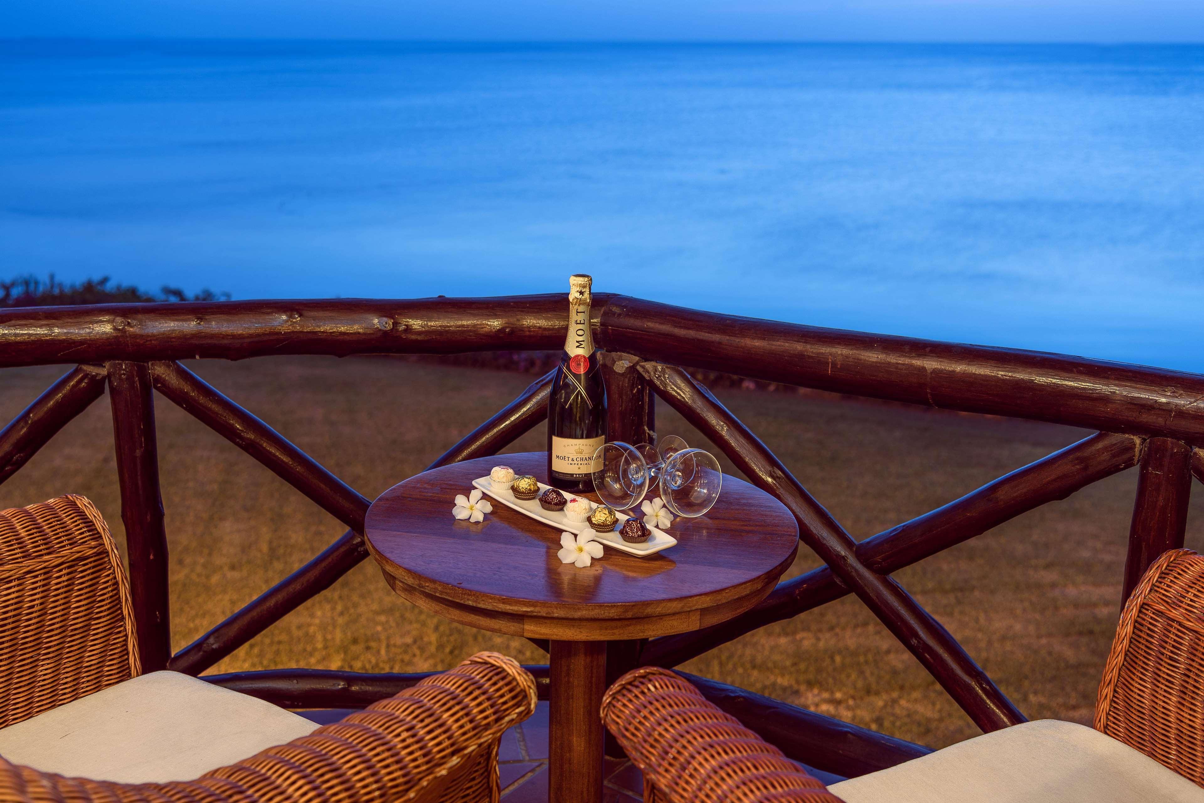 Sea Cliff Resort & Spa Zanzibar Esterno foto