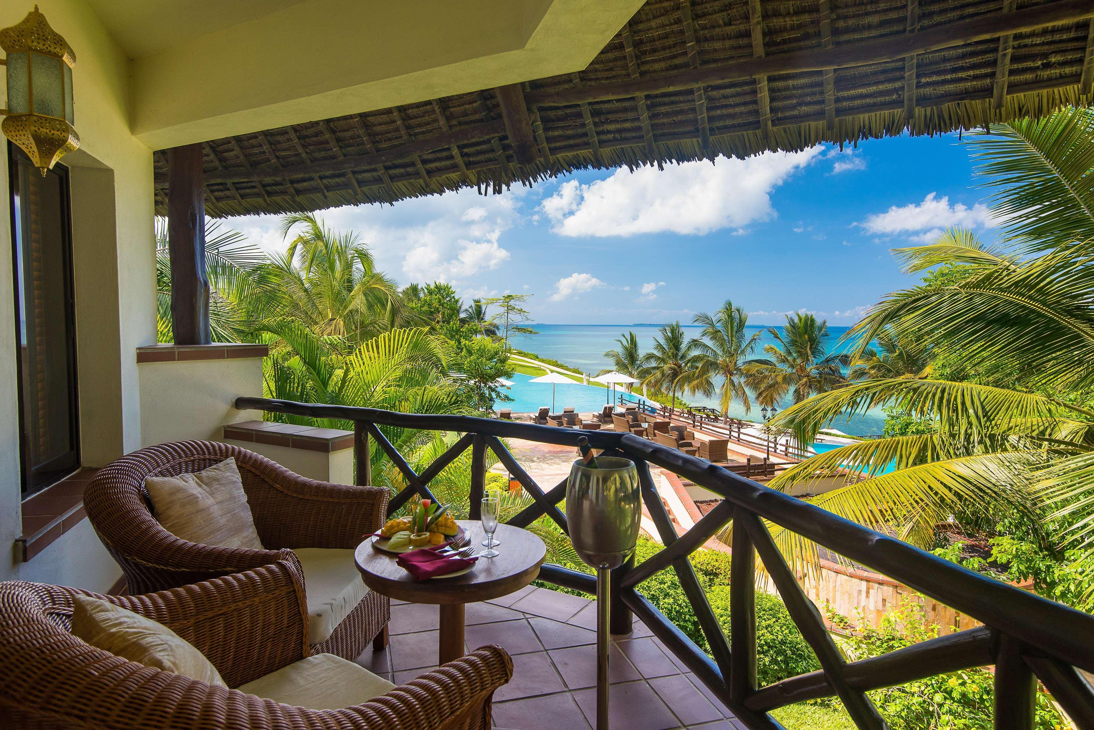 Sea Cliff Resort & Spa Zanzibar Esterno foto