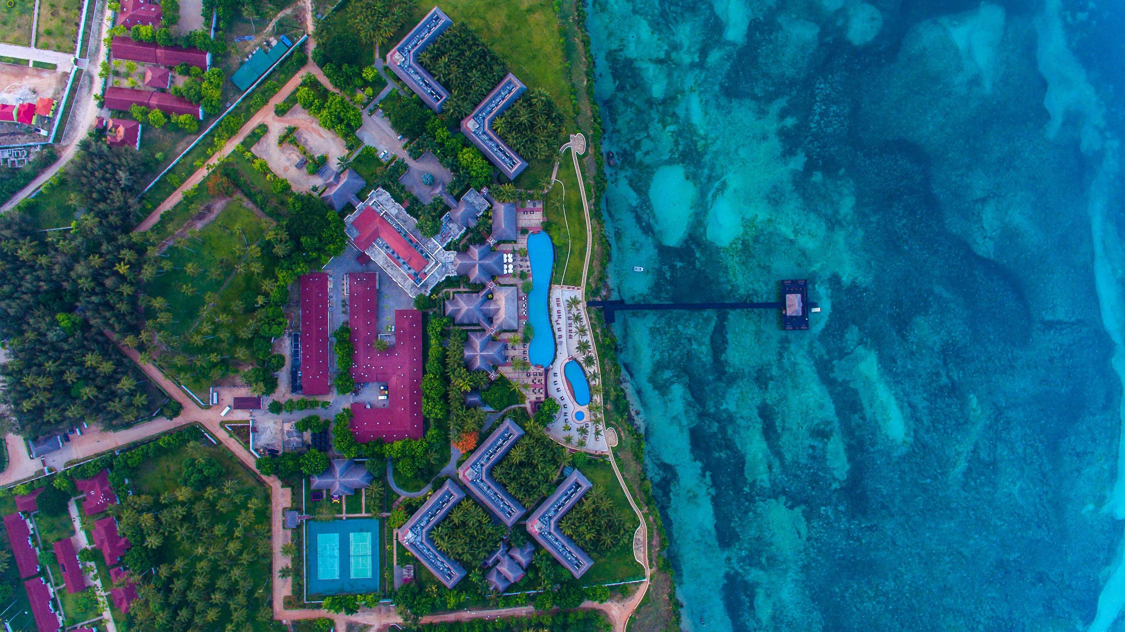 Sea Cliff Resort & Spa Zanzibar Esterno foto
