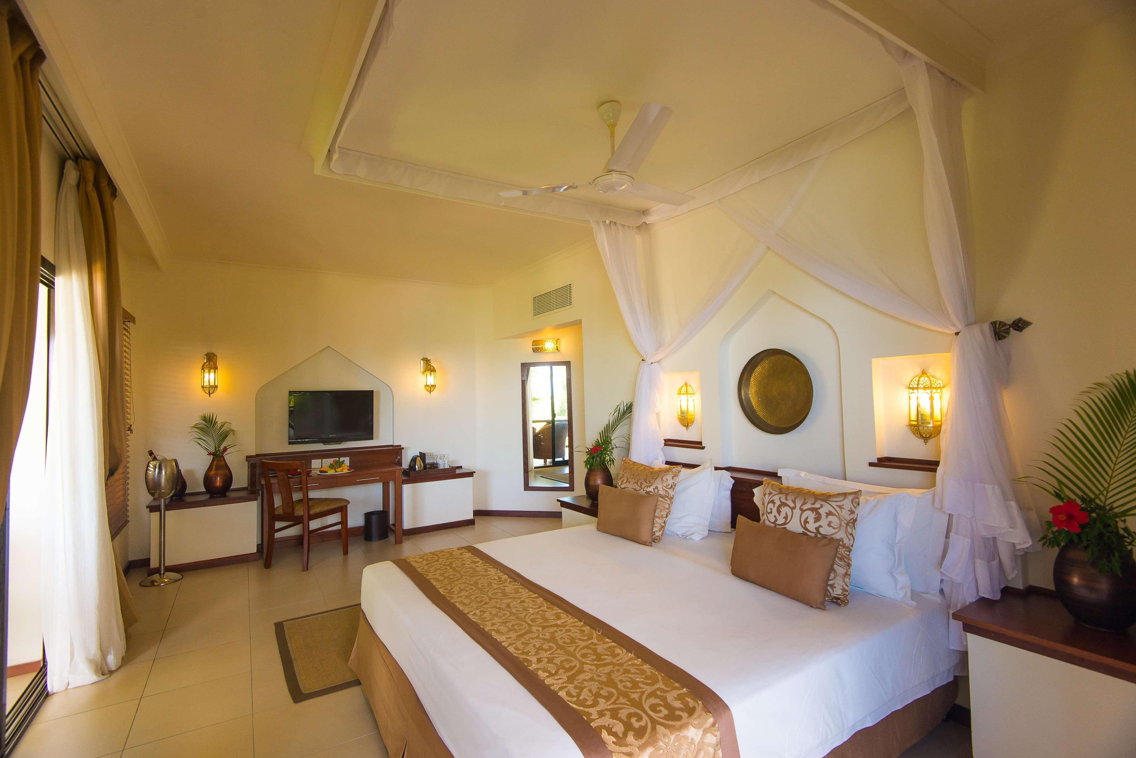 Sea Cliff Resort & Spa Zanzibar Esterno foto