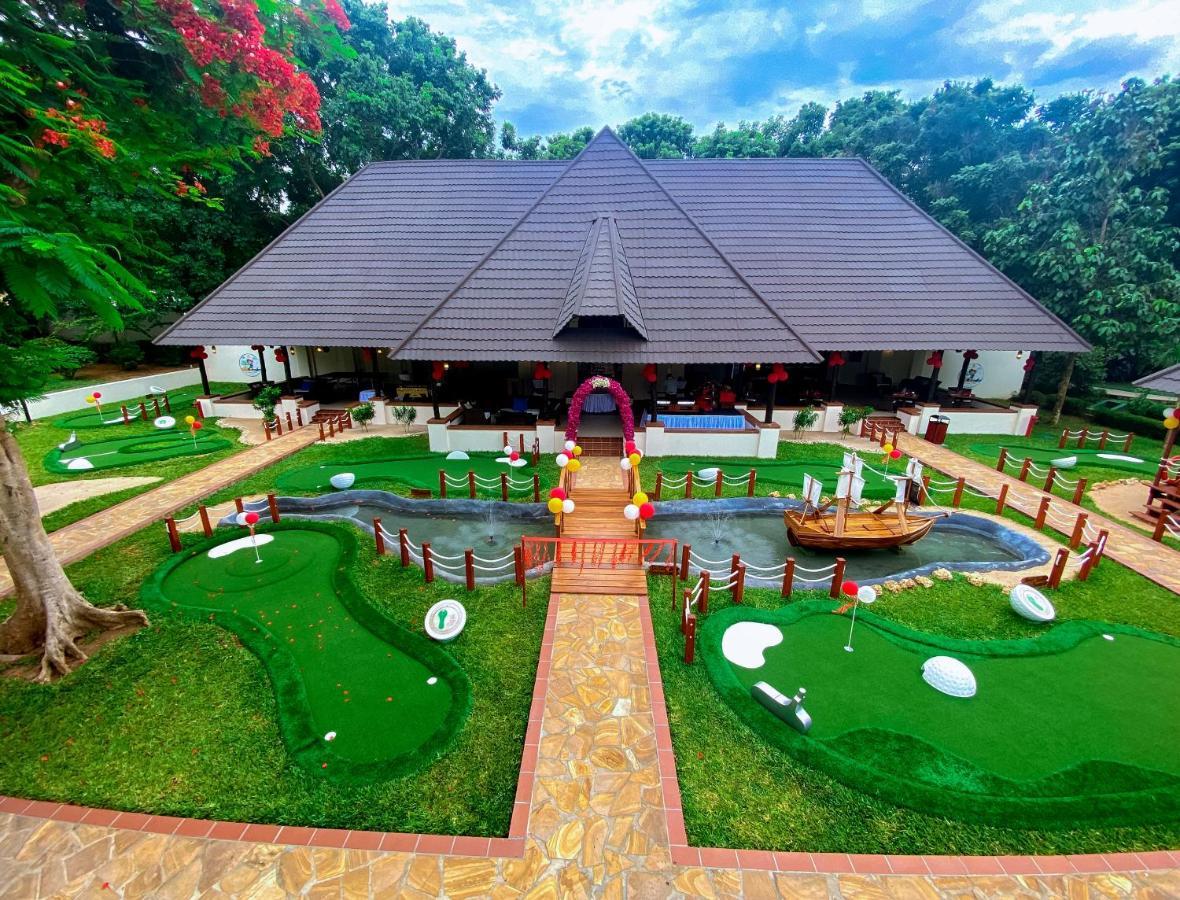 Sea Cliff Resort & Spa Zanzibar Esterno foto